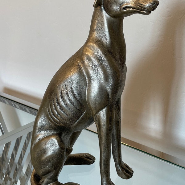 Windhund Frei sitzend Skulptur Deko Hundefigur Höhe 54 cm