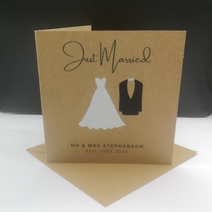 Carte PERSONNALISÉE POUR LE JOUR DE MARIAGE « Just Married » Félicitations pour les mariés le jour de votre mariage La nouvelle robe de smoking pour les nouveaux mariés M. et Mme