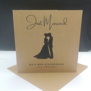 Carte PERSONNALISÉE POUR LE JOUR DE MARIAGE « Just Married » Félicitations pour les mariés le jour de votre mariage Les nouveaux mariés, M. et Mme