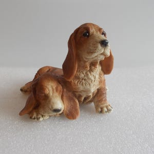 Basset Hound Dog~Figurine~Puppies~1989~Italy~Alabaster~Adorable~NICE~Gift~Hunting Dog~Canine