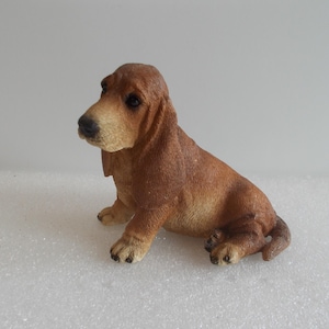 Basset~Hound Dog~Figurine~1988~Italy~Gift~Hunting Dog~Canine