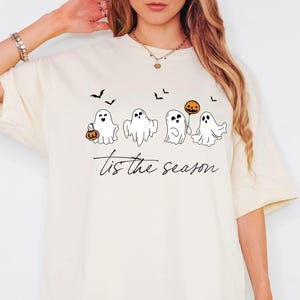 Camiseta de Halloween &quot;Tis The Season&quot;, camiseta de Halloween, camiseta retro de fantasmas, camiseta bonita de otoño, camiseta de Halloween para mujer, regalo de temporada de calabazas, camiseta de fantasmas