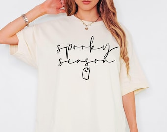 Cute Spooky Season Sweatshirt,Halloween Sweatshirt, Womens Halloween Sweatshirt, Cute Fall Sweater, Gift For Halloween, Spooky Season Shirt