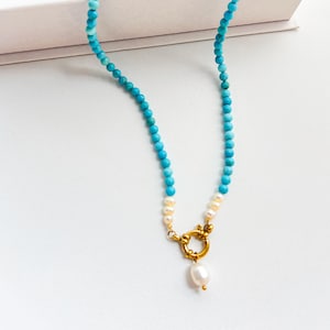 Handmade Turquoise Bead & Freshwater Pearl Necklace with Gold-Plated Clasp - Bohemian Jewelry for Summer Beach Outings