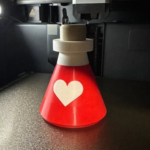 Love potion w/ potion hearts