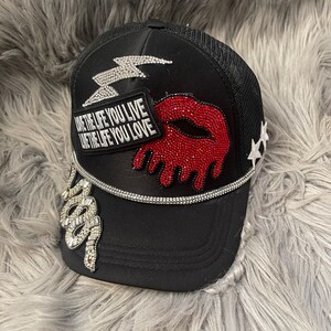 Trucker hat