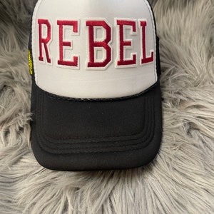 Trucker hat