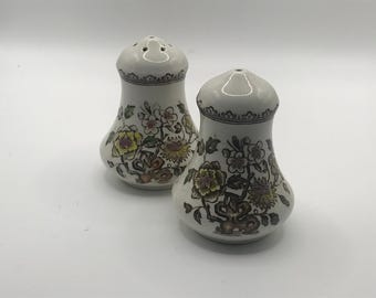 Vintage Wood and Sons Dorset Salt & Pepper Shakers: Mid-Century Gray Earthenware