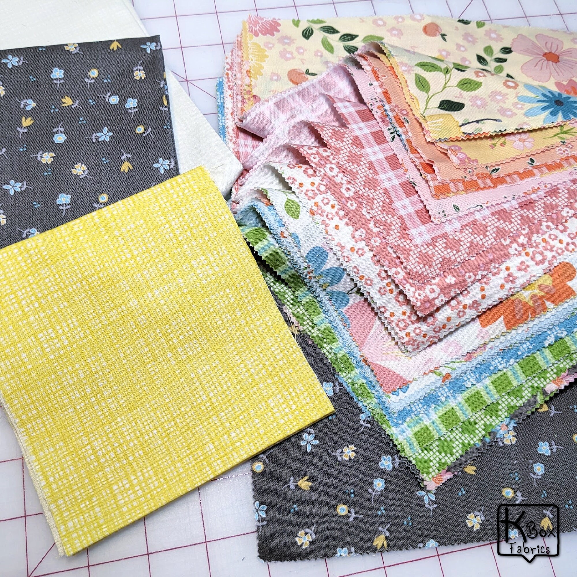 Table Runner Kit Easter Bunny & Chicks Hatchery Hack Keepsake Box ...