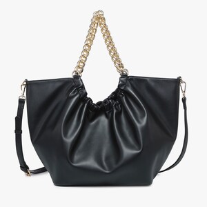 Bolso satchel holgado de cuero vegano suave con cadena dorada