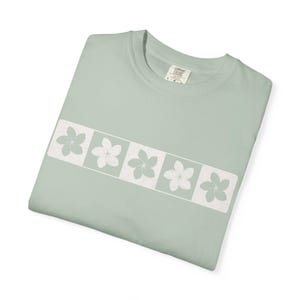 Retro Plumeria Flowers Grid Tee, Boho Floral shirt, Checkered Pattern Tee, Hawaii Vibes Gift, Polynesian Garden Tee, Cute Trendy Floral Tee