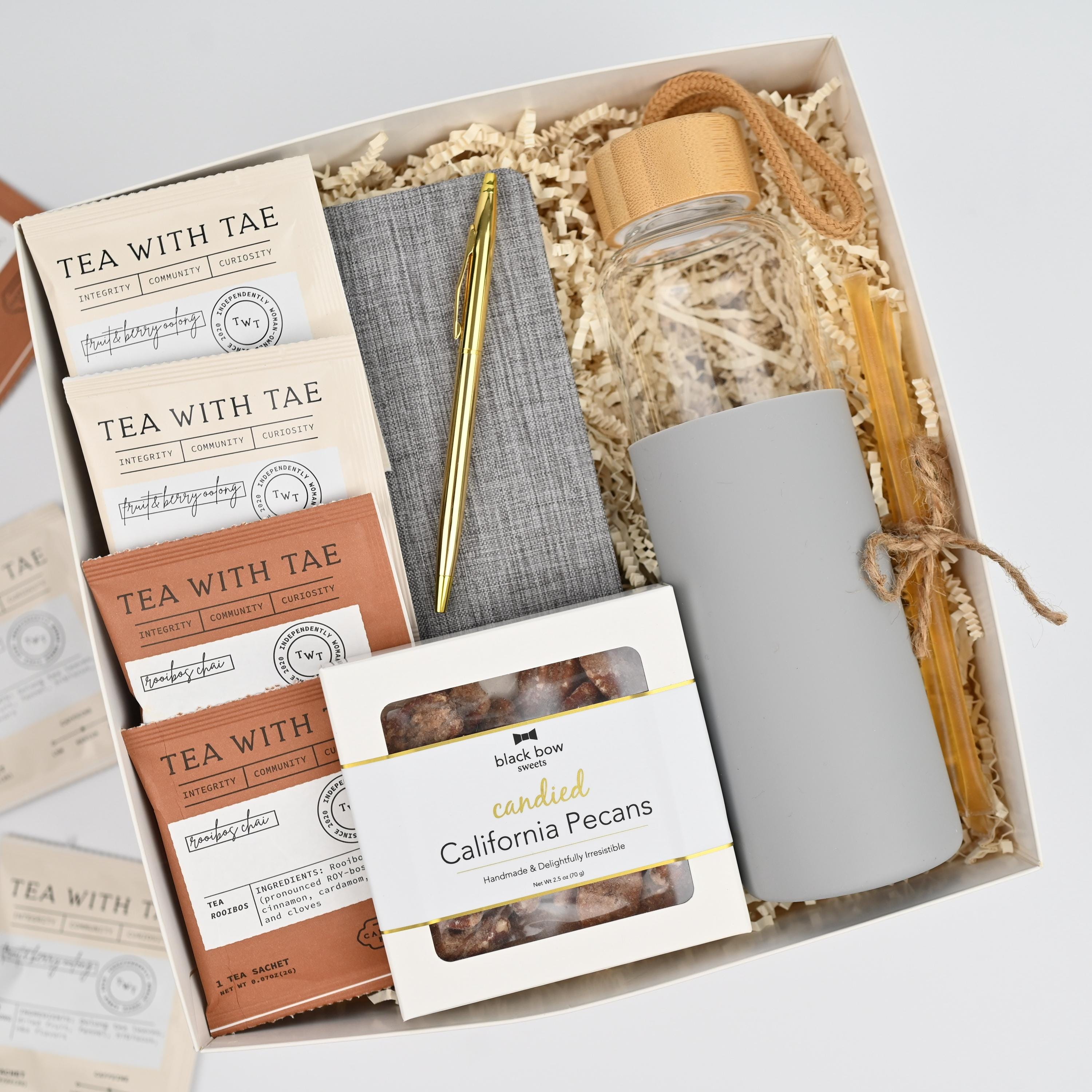 Personalized Spa Gift Set: Throw Blanket