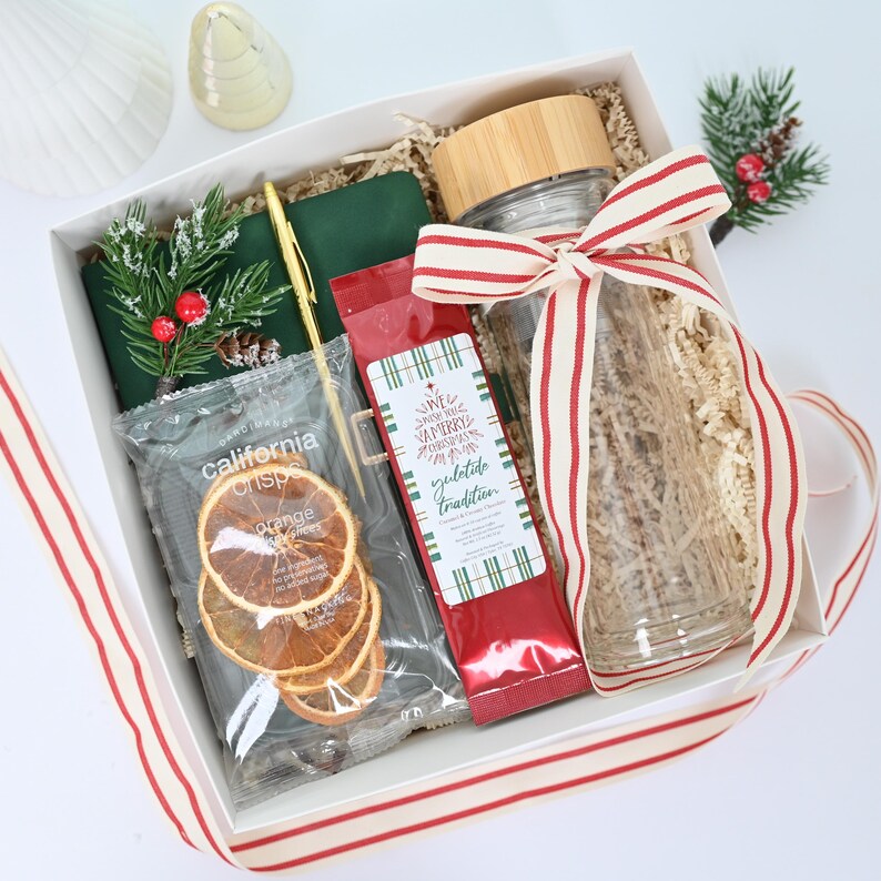 Cozy Gift Box for Her – Pink Blanket, Mug, Candle & Spa Items | Birthday Care Package, Thinking of You Gift, Relaxation Gift Set Green Gift