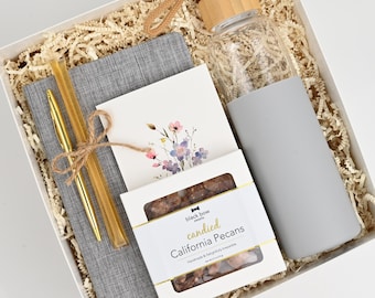 Mother’s Day Gift Box: Cozy Blanket, Socks, Mug Candle