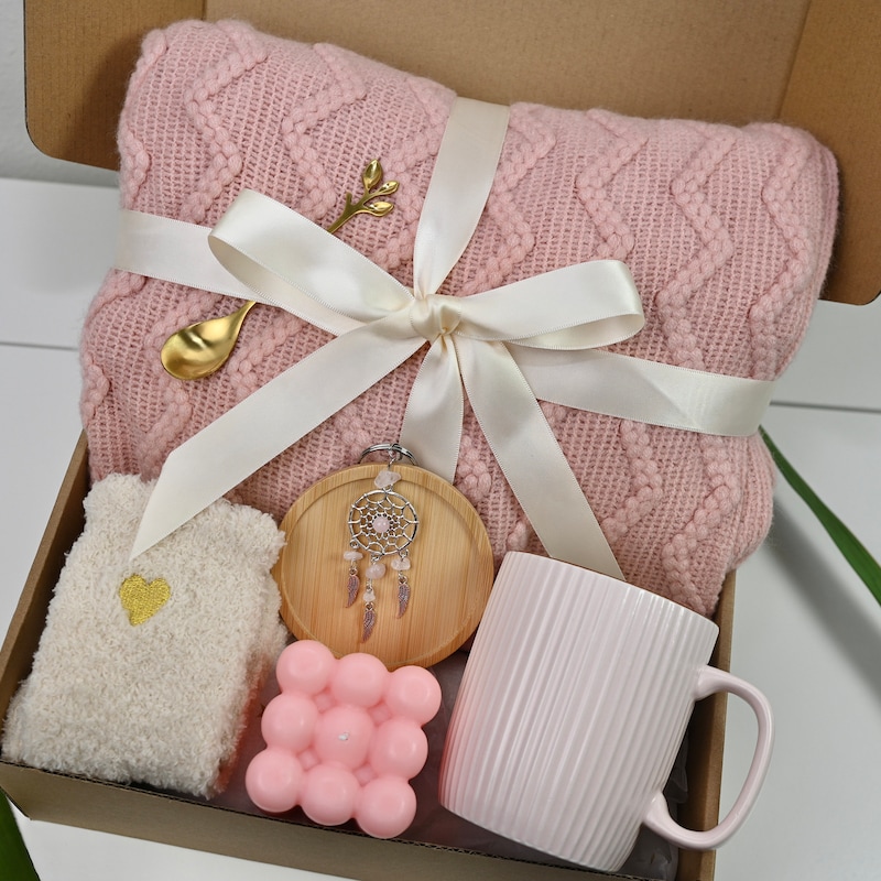 Christmas Gifts for Women - 60+ Gift Ideas for 2025
