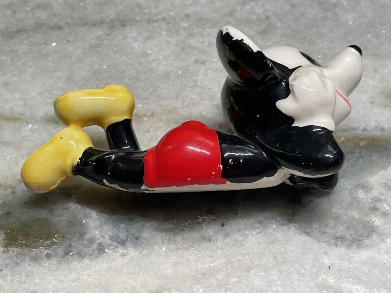 Vintage 1970s Ceramic Walt Disney Mickey Mouse Lying Down Figurine image 4
