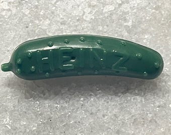 Vintage 1960-tals grön plast Heinz Pickle reklamnål