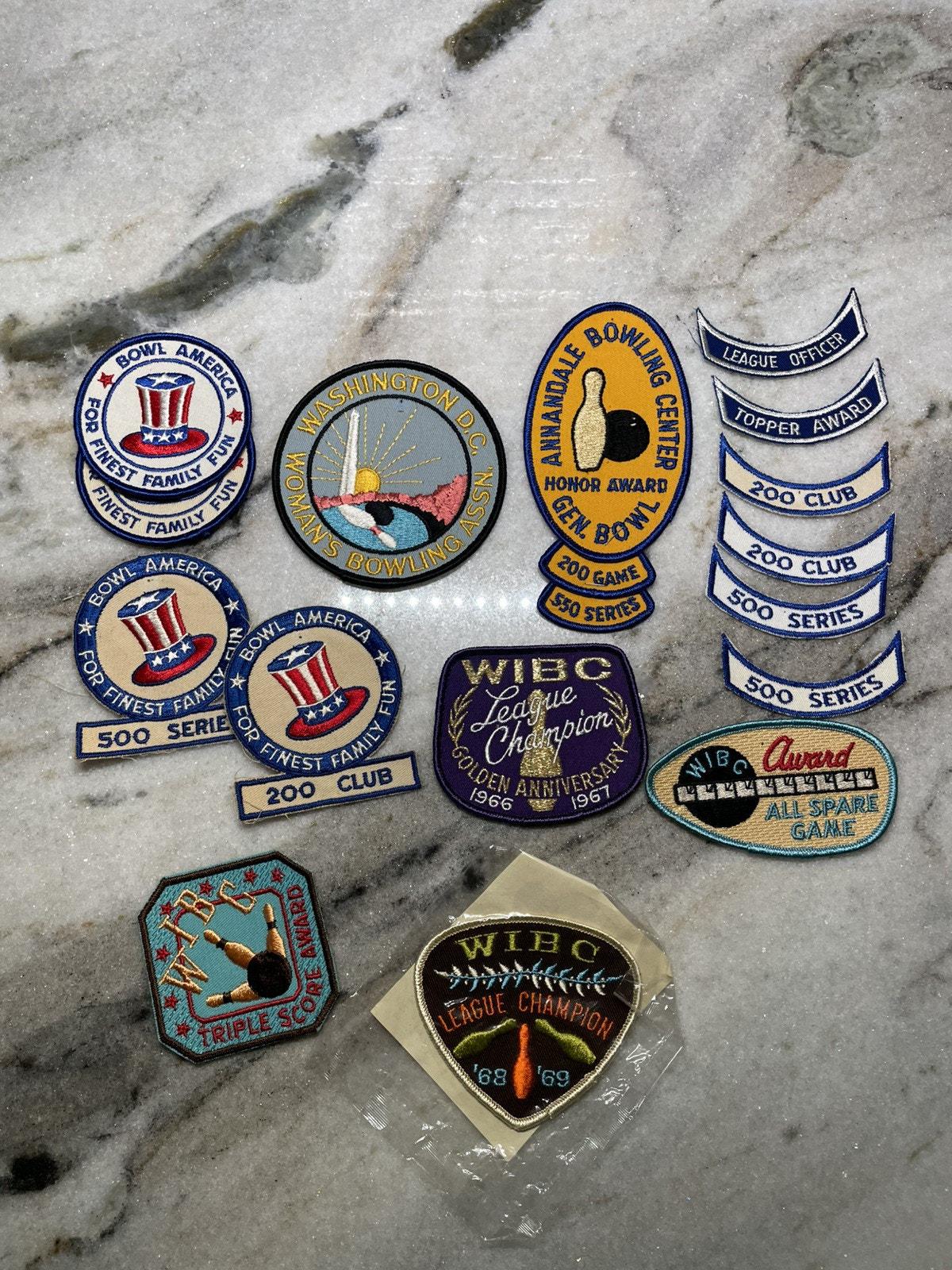 33 Patchs De Bowling Vintage WIBC + 2 épingles - Collection USA