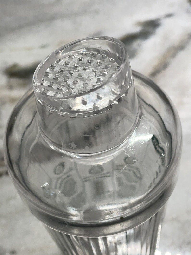 Tanqueray Gin Classic Cocktails Shaker Mixer Plastic Recipes Bar Bartender Drink image 9