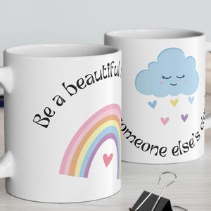 Caneca de cerâmica Nuvem Arco-Íris, xícara de café inspiradora