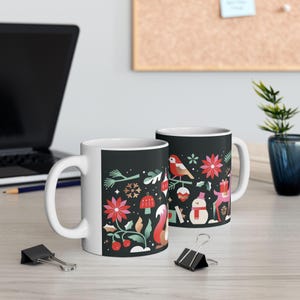 Moderne Weihnachtskeramiktasse, 11 Unze - Feiertagskaffeetasse, Festliche Teetasse, saisonaler heißer Kakao, Weihnachtsgeschenk, Winter Trinkgefäß