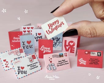 12 Miniature Valentine's Day Cards with Envelopes and Garland, Dollhouse Printable PDF