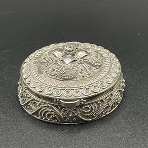 Vintage Filigree Sterling Silver Pill Box - Hallmarked "925" - Elegant Design