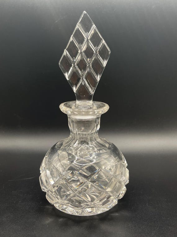 Vintage Diamond-Pattern Cut Glass Perfume Bottle with Faceted Stopper