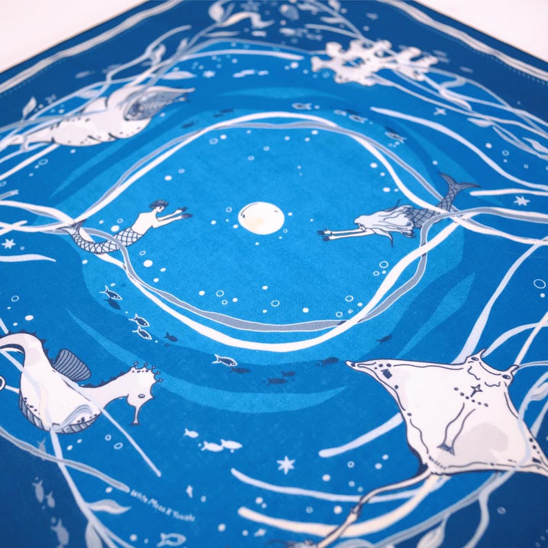 Ocean Whimsy Mermaid Jellyfish Bandana, Blue Hand-Drawn Cotton Scarf, Sea Life Neckerchief, Gift for nature lover imagem 8