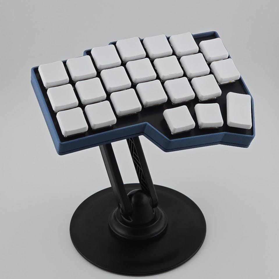 Corne v4.1 有線分割キーボード、傾斜調整キット、RGBバックライト、3D