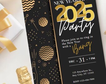 Peut inclure: Invitation de fête du Nouvel An 2025 en noir et or. Le texte "NEW YEARS EVE 2025 Party" est mis en évidence avec la date et l'heure. Des confettis dorés et une bouteille de champagne sont également présents.