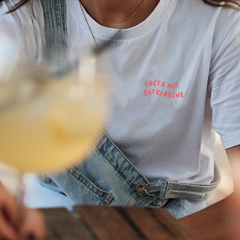 pasta not patriarchy, pasta shirt, patriarchy shirt, pasta not patriarchy shirt, feminism, feminismus, feminist shirt, feministisches shirt, feminism shirt, feminismus shirt, female empowerment, female empowerment shirt, shirt damen, shirt women, smash patriarchy, smash patriarchy shirt, equality shirt, gift for her, geburtstagsgeschenk, beste freundin shirt, beste freundin geschenkidee, geschenkidee feminismus, geschenkidee feminism, gift idea feminism, gift idea feminist shirt