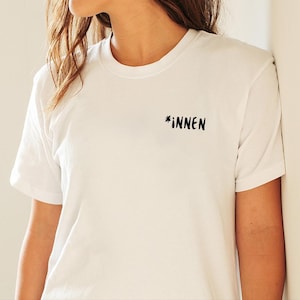 innen, modernes feministisches tshirt, feministisches tshirt, feministisches shirt, , lgbqt shirt, lgbqt sweater, pullover frauen, female empowerment, feminismus, feminismus shirt, feminismus pullover, sweatshirt feminism, frauen, geschenk frau, geschenk freundin, berlin, gleichberechtigung pulli, gleichberechtigung pullover, gleichberechtigung shirt, feminist shirt, equality shirt, innen, innen shirt, pride shirt, feminismus tshirt, lgbt shirt, lgbtq, patriarchy