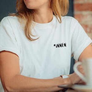 innen, modernes feministisches tshirt, feministisches tshirt, feministisches shirt, , lgbqt shirt, lgbqt sweater, pullover frauen, female empowerment, feminismus, feminismus shirt, feminismus pullover, sweatshirt feminism, frauen, geschenk frau, geschenk freundin, berlin, gleichberechtigung pulli, gleichberechtigung pullover, gleichberechtigung shirt, feminist shirt, equality shirt, innen, innen shirt, pride shirt, feminismus tshirt, lgbt shirt, lgbtq, patriarchy