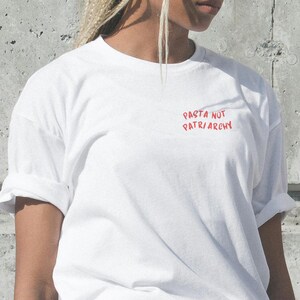 pasta not patriarchy, pasta shirt, patriarchy shirt, pasta not patriarchy shirt, feminism, feminismus, feminist shirt, feministisches shirt, feminism shirt, feminismus shirt, female empowerment, female empowerment shirt, shirt damen, shirt women, smash patriarchy, smash patriarchy shirt, equality shirt, gift for her, geburtstagsgeschenk, beste freundin shirt, beste freundin geschenkidee, geschenkidee feminismus, geschenkidee feminism, gift idea feminism, gift idea feminist shirt