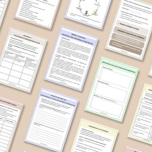 May include: A collection of printed worksheets with text and diagrams. The worksheets are in various colors, including pink, blue, and yellow. Titles include "SECTION 4 TECHNIQUES COMPORTEMENTALES" and "BO&Icirc;TE &Agrave; OUTILS GESTION DES PENS&Eacute;ES INTRUSIVES."
