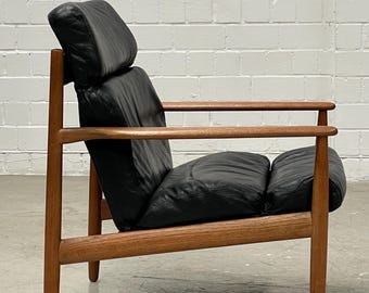 Mid Century Teak & Leather Easy Chair - Danish Modern Design