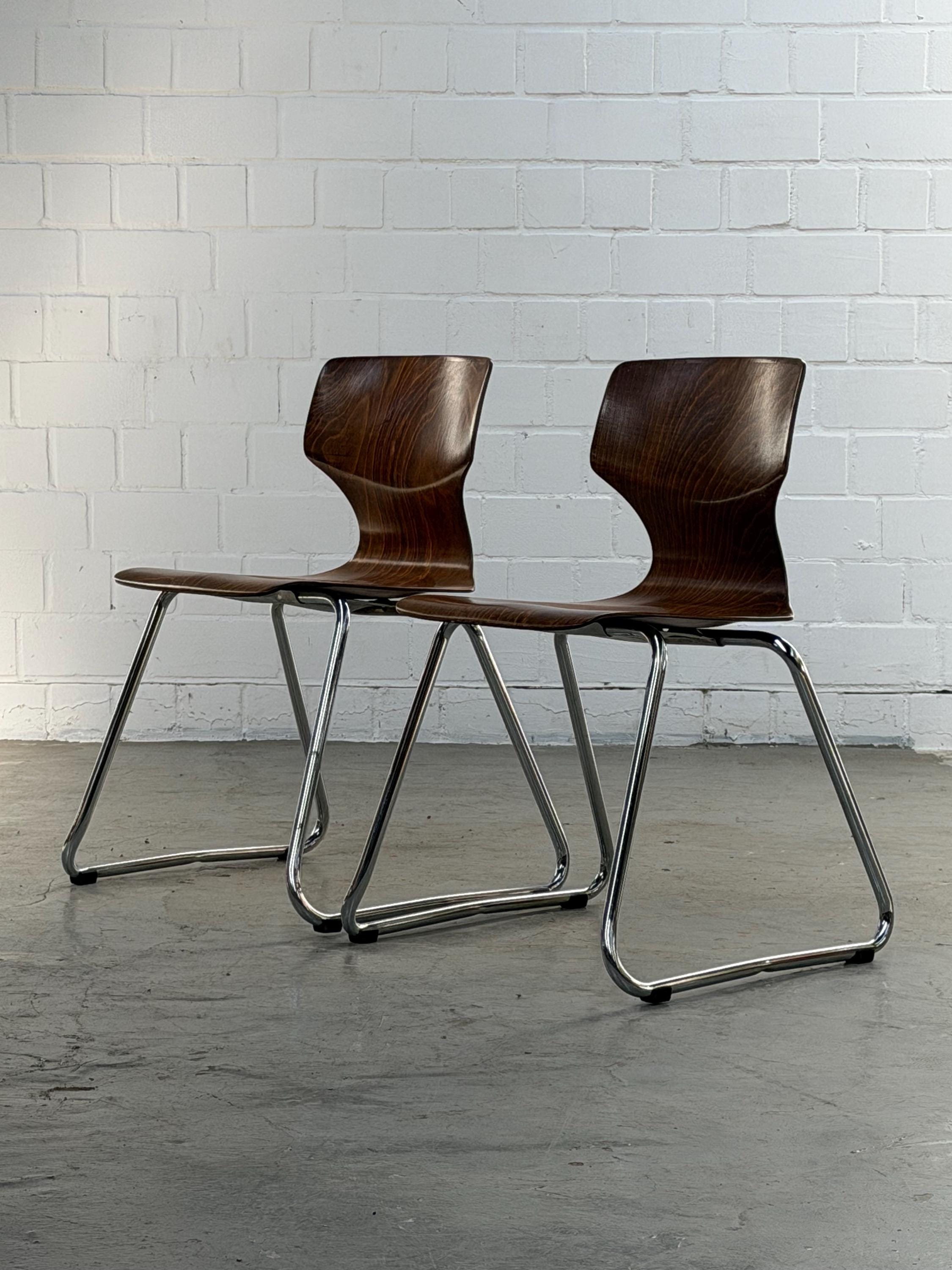 Elmar Flötotto | Pagholz | Designklassiker | Stapelbar | Chrom