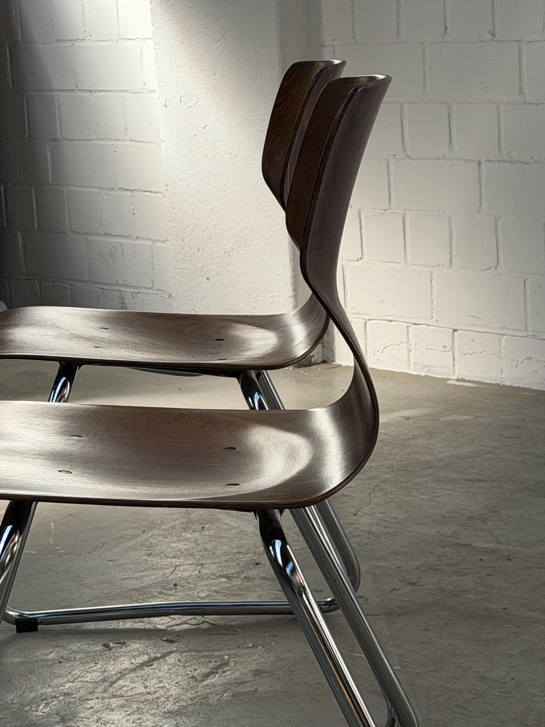 Elmar Flötotto | Pagholz | Designklassiker | Stapelbar | Chrom