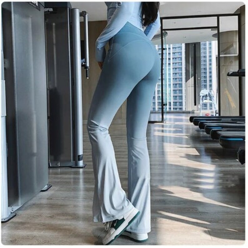 Pantalon de yoga évasé dégradé pour femme, legging de gymnastique taille haute jambe large et résistant aux accroupissements, pantalon de danse de sport pour entraînement fait main Blue