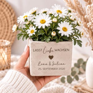 Personalisierter Blumentopf in Betonoptik| Hochzeitsgeschenk| individuelle Gravur |Geschenkidee zur Hochzeit | Brautpaar| Hochzeit