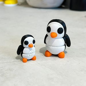 Mini Penguin  – Multiply Sizes Available | Sensory Pets | Flexible | Cute Mini Gift | Articulated |  Fidget Toy | 3D Printed