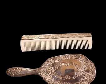 Vintage brush and comb set of 2 pieces