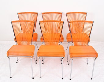 Chaises Scoubidou oranges, chaises Spaghetti. Authentiques, vintage des années 60-70, lot de 6. Fabriquées en France, structure métal chromé