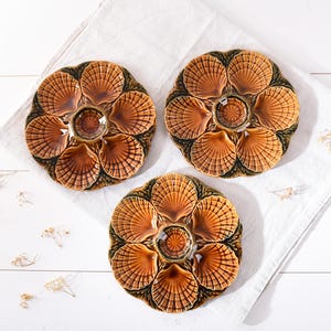 Vintage French Oyster Plates Set of 3 – Sarreguemines Majolica 1960s – Antique Seafood Tableware, Cottagecore, Farmhouse & Coastal Decor