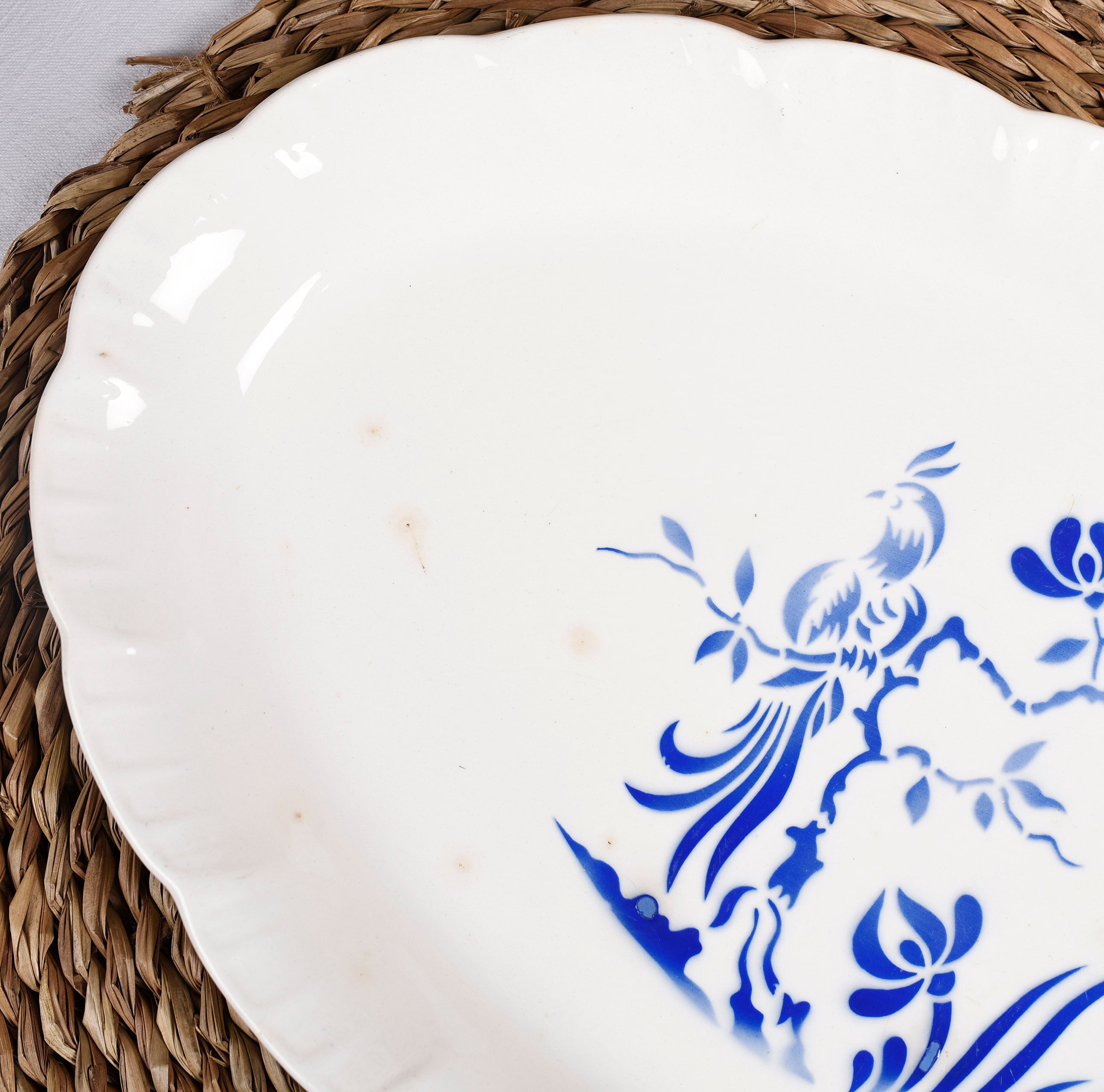 ディゴワンのプレート。フランスのアンティークプレート2枚セット