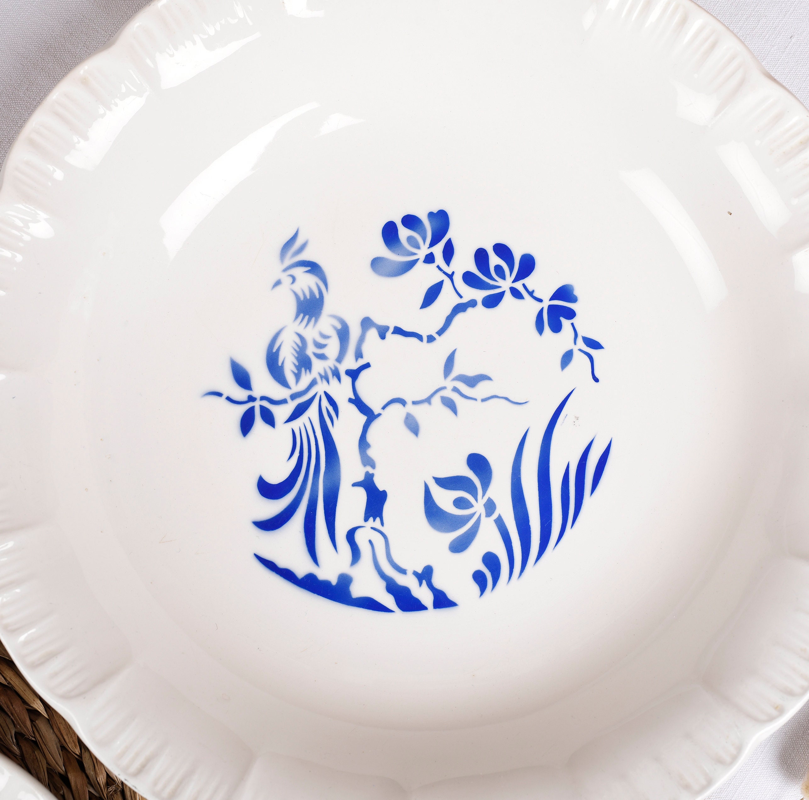 ディゴワンのプレート。フランスのアンティークプレート2枚セット