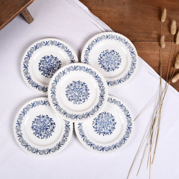 Old French earthenware plates, KG Luneville Badonviller, Decor Chantal. Collection of 5 small dessert plates.
