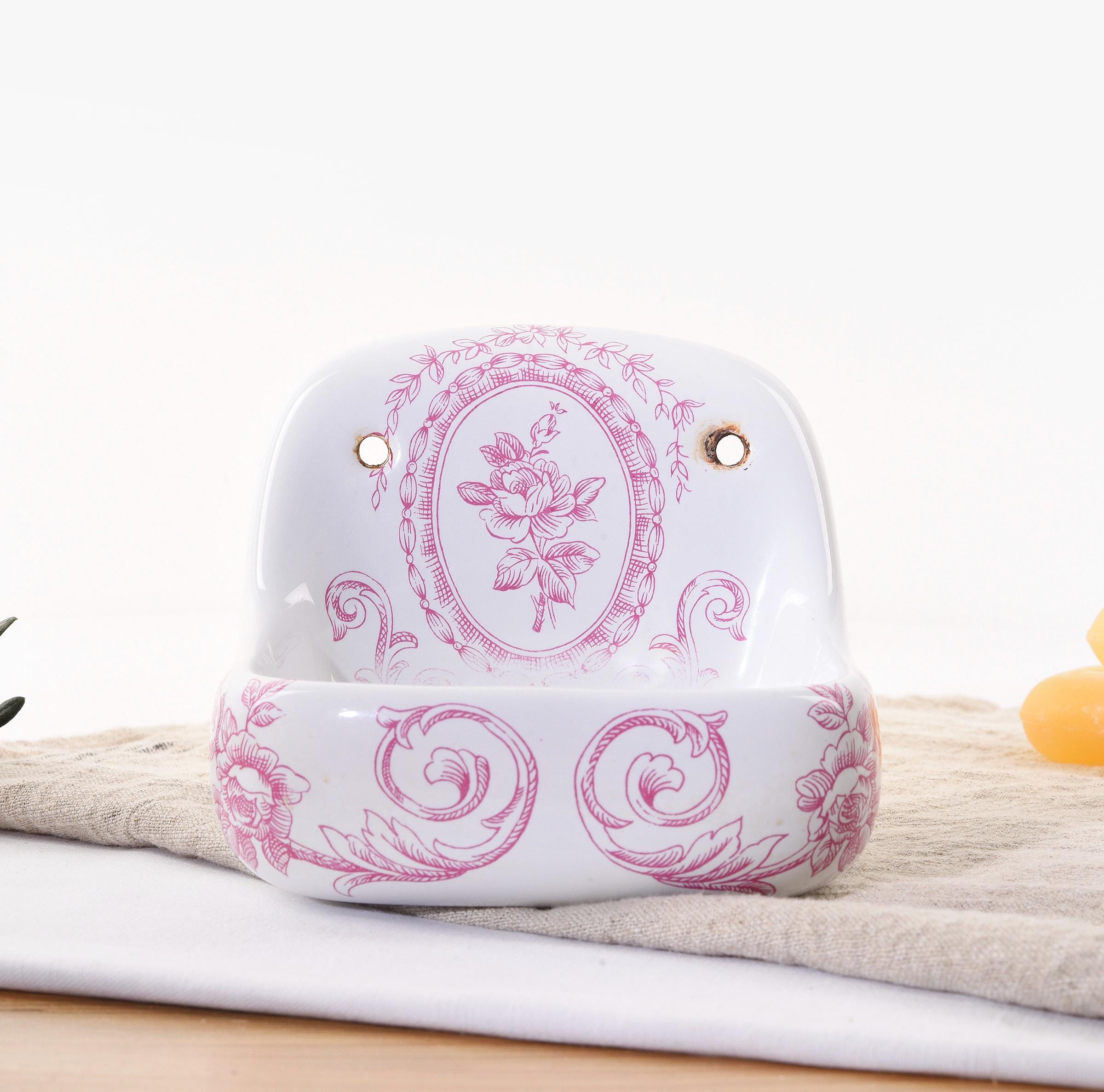 Pot de Salle de bain et à coton en faience blanche motif artisanal fleurs roses