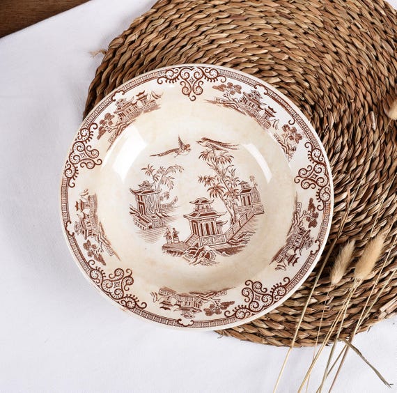 Légumier en porcelaine anglaise Minton modèle Florentine